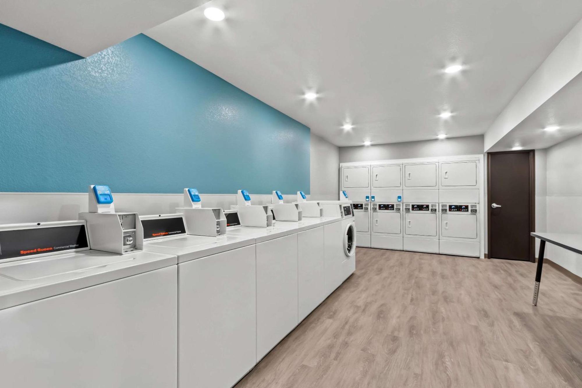 Woodspring Suites Gilbert - Mesa Gateway Airport Queen Creek Екстериор снимка